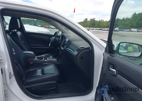 2017 Chrysler 300 Limited Awd from USA, damaged, VIN 2C3CCARG9HH530103